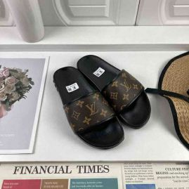 Picture of LV Slippers _SKU614984189592012